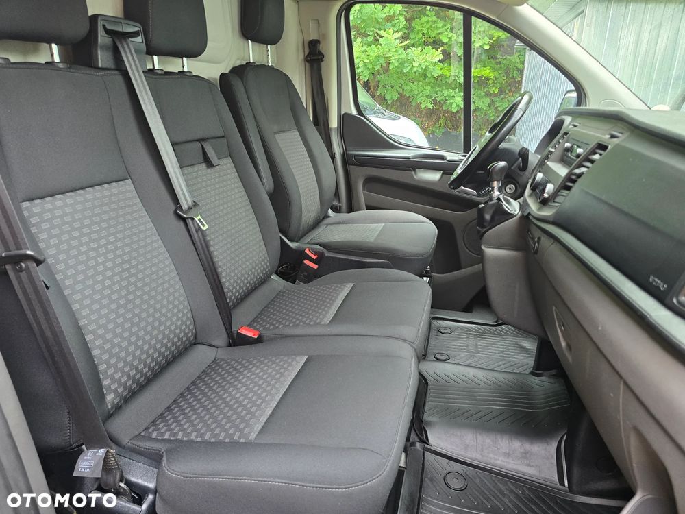 Ford Transit Custom - 16
