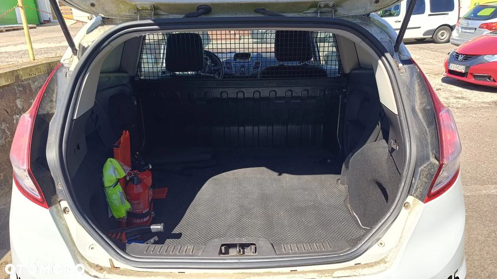 Ford Fiesta - 6
