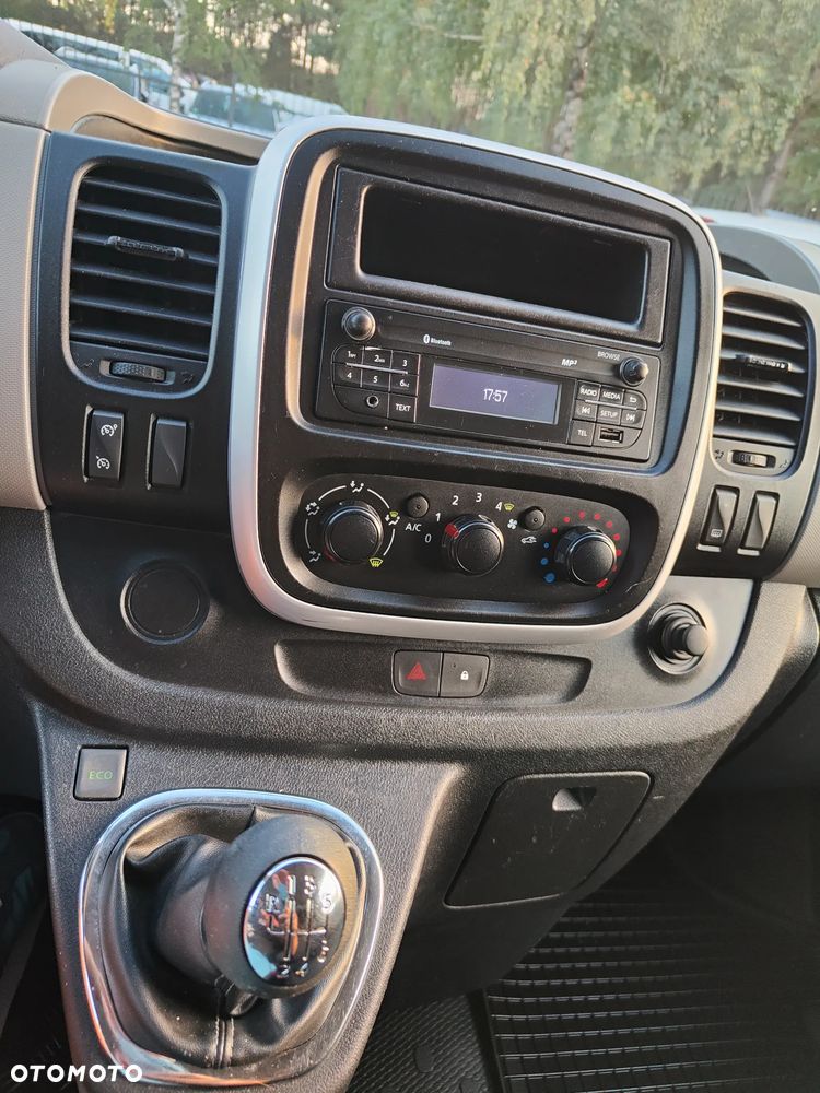 Renault Trafic - 17