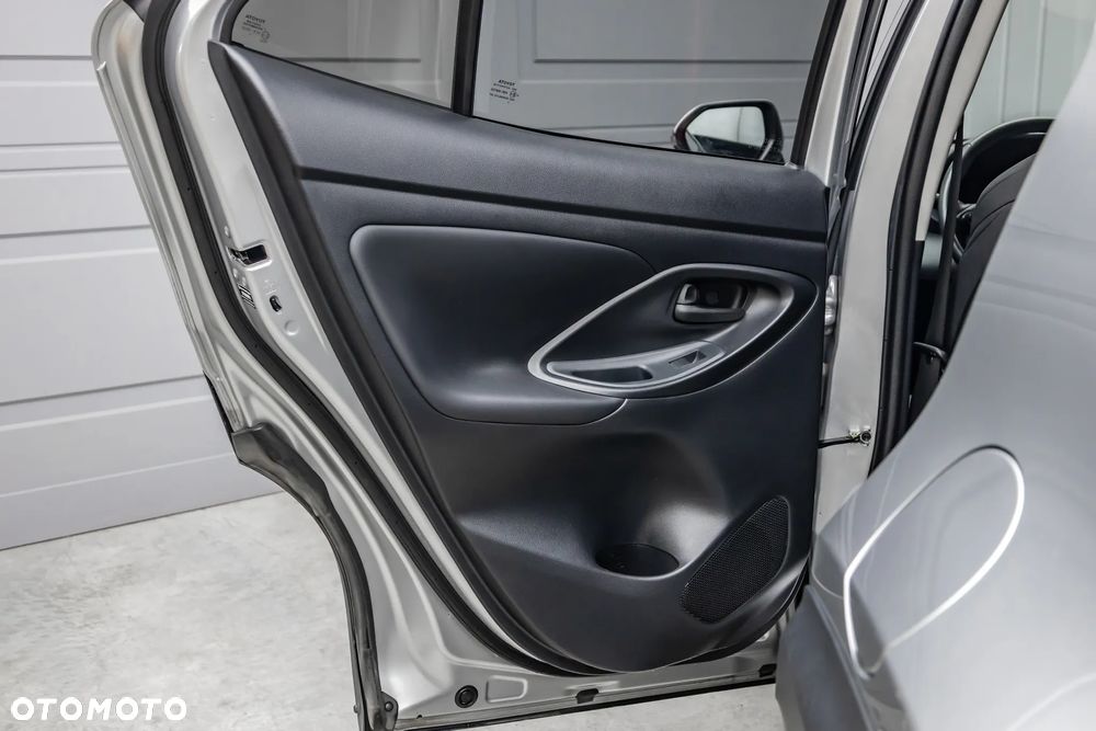 Toyota Yaris Cross Hybrid 1.5 Executive AWD - 31
