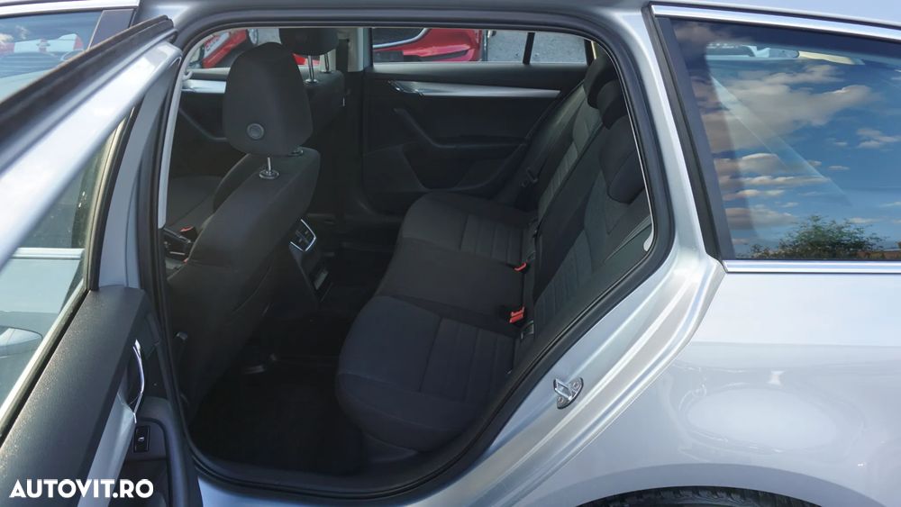 Skoda Octavia 2.0 TDI Green tec Edition - 9
