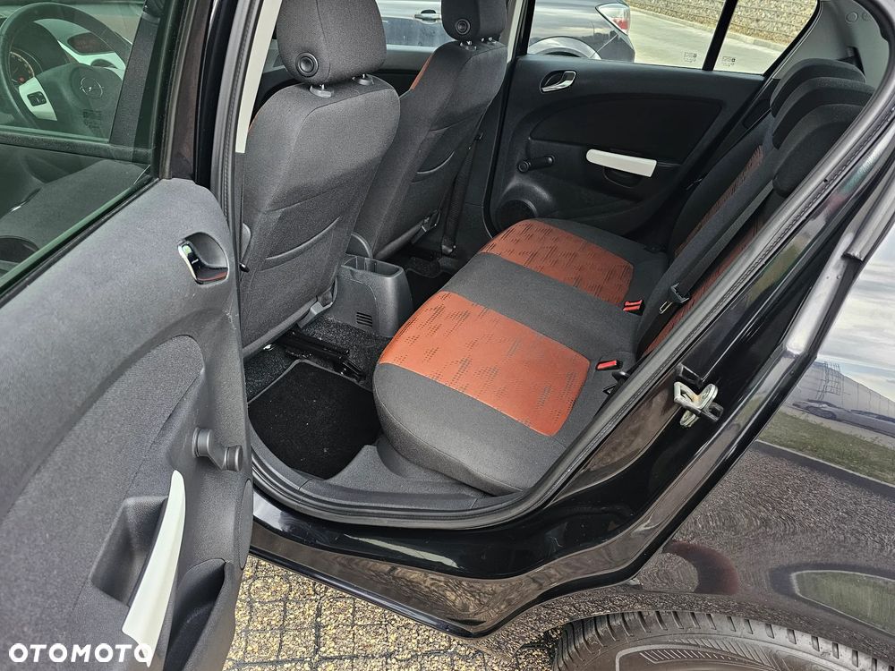 Opel Corsa 1.4 16V Satellite - 26