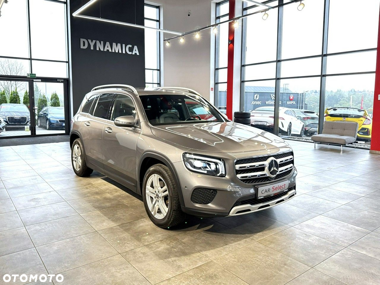 Mercedes-Benz GLB - 2