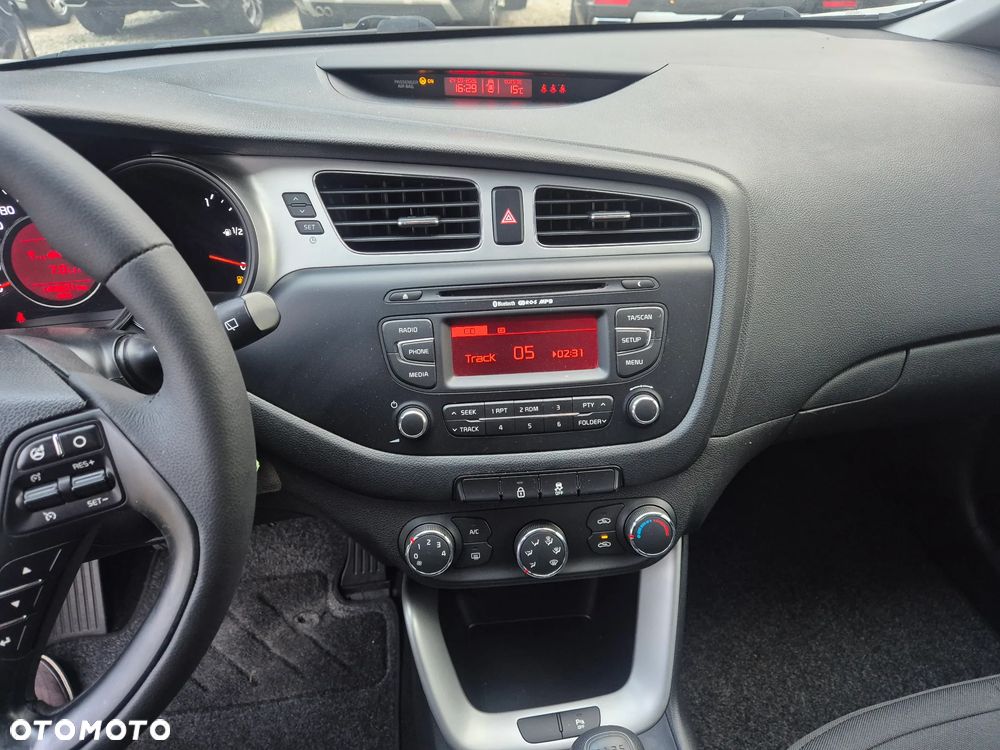 Kia Ceed - 17