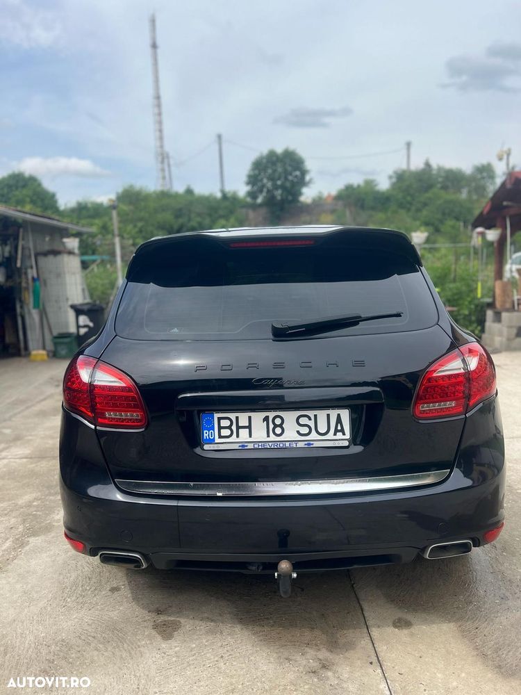Porsche Cayenne 2011 photo 4