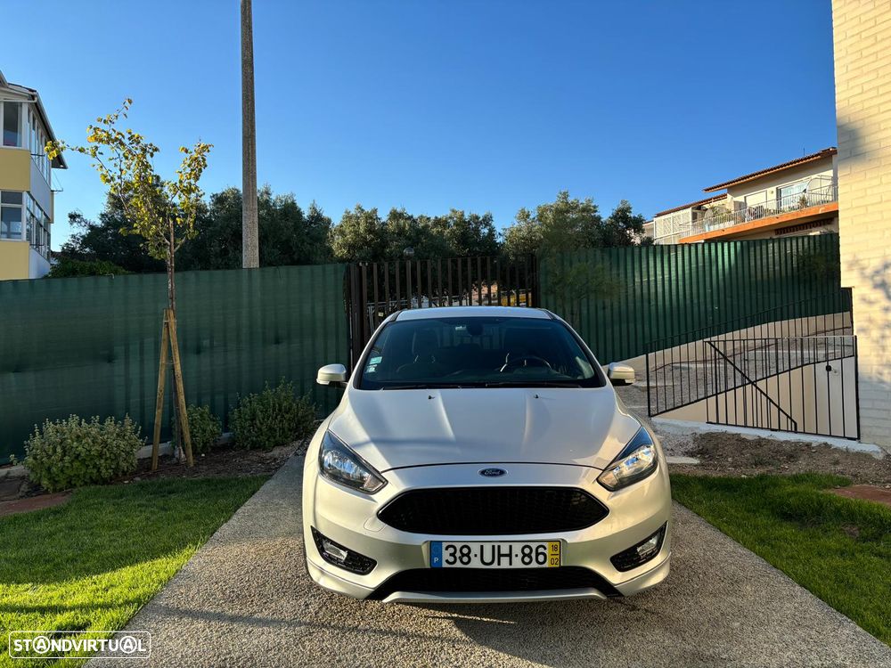 Ford Focus 1.0 EcoBoost ST-Line - 4