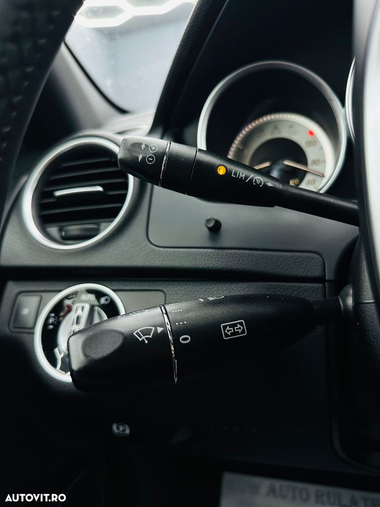 Mercedes-Benz C 200 CDI DPF (BlueEFFICIENCY) Avantgarde - 28