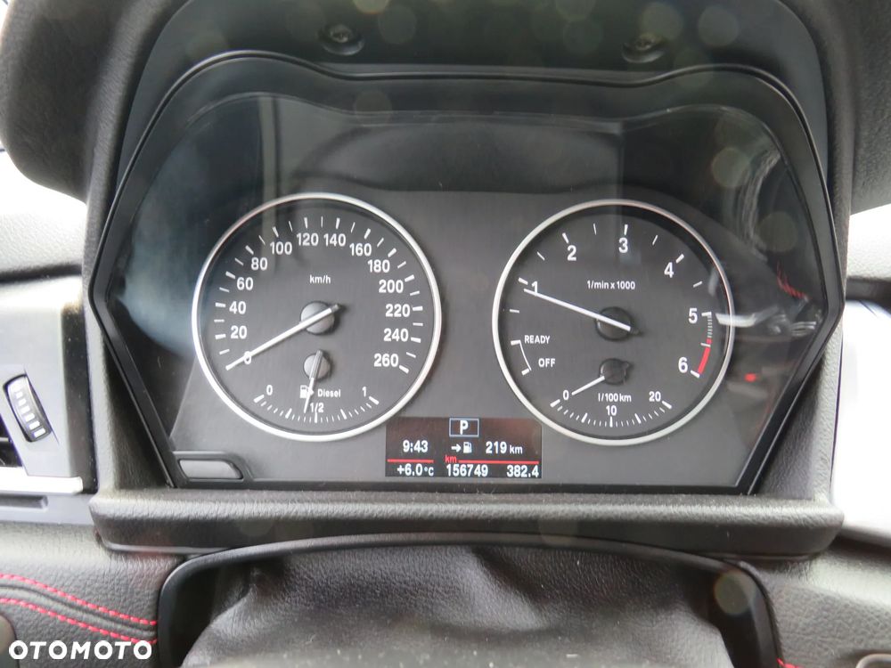 BMW Seria 2 218d Sport-Aut Luxury Line - 24