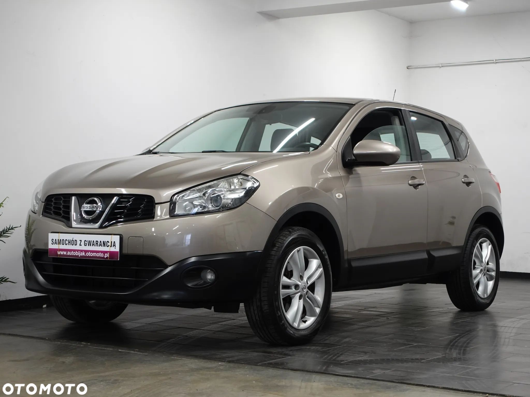 Nissan Qashqai - 1