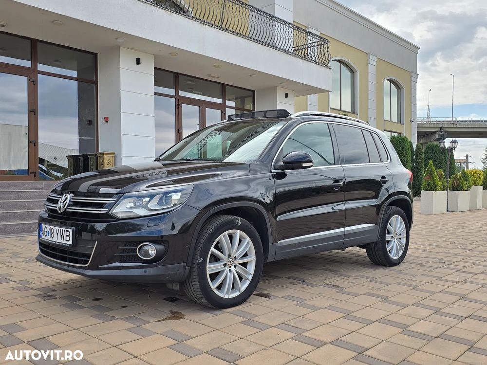 Volkswagen Tiguan - 1
