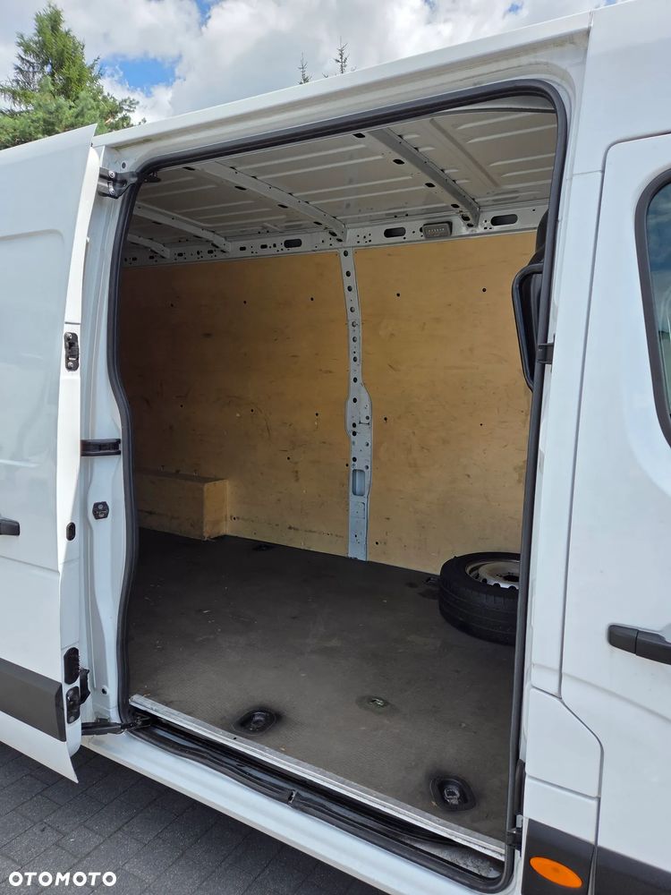 Opel Movano 2.3dCi   2.3CDTI L3H2 3.5t 135KM FWD 4d master - 14