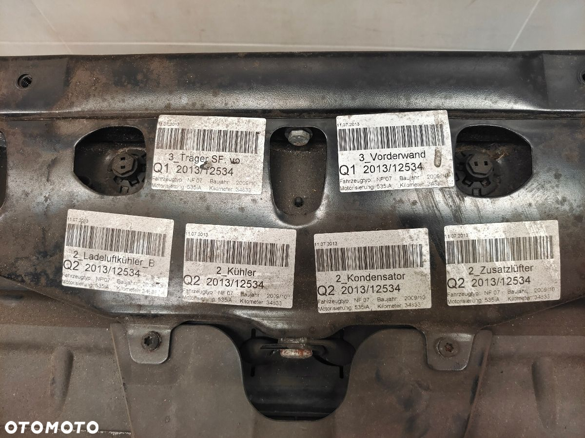 BMW F07 PAS PRZEDNI CHŁODNICE WENTYLATOR 535i - 9
