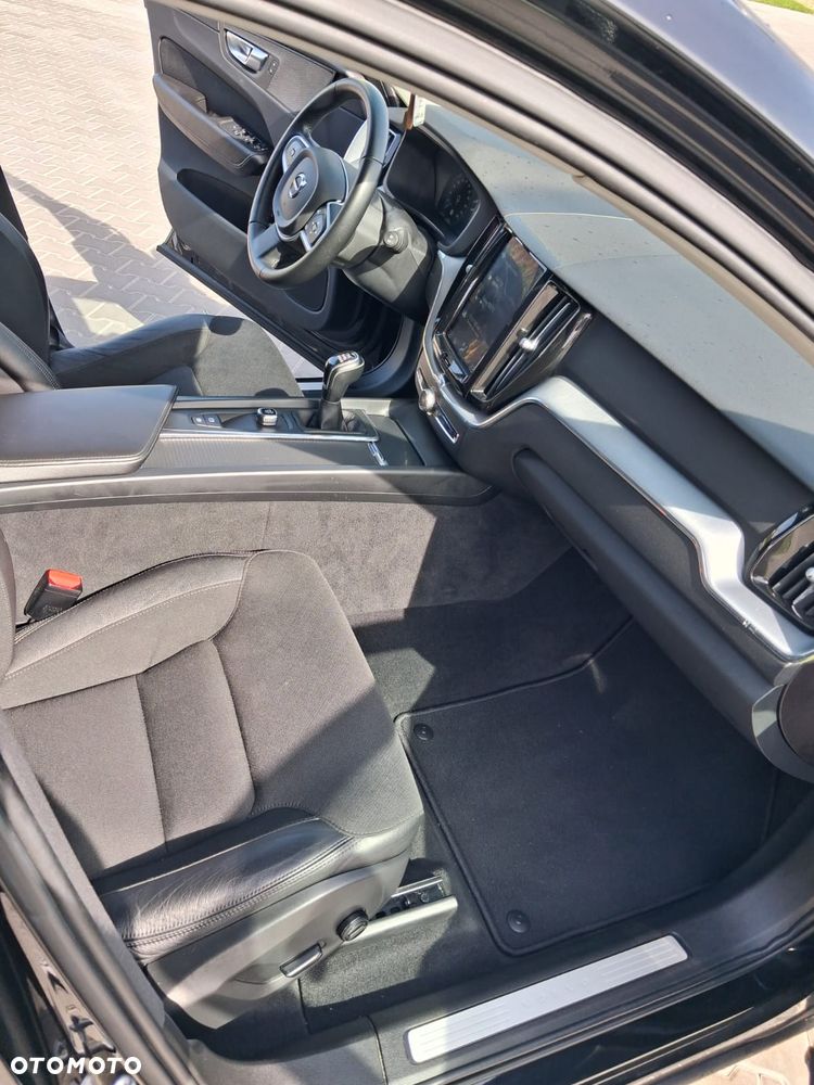Volvo XC 60 - 32
