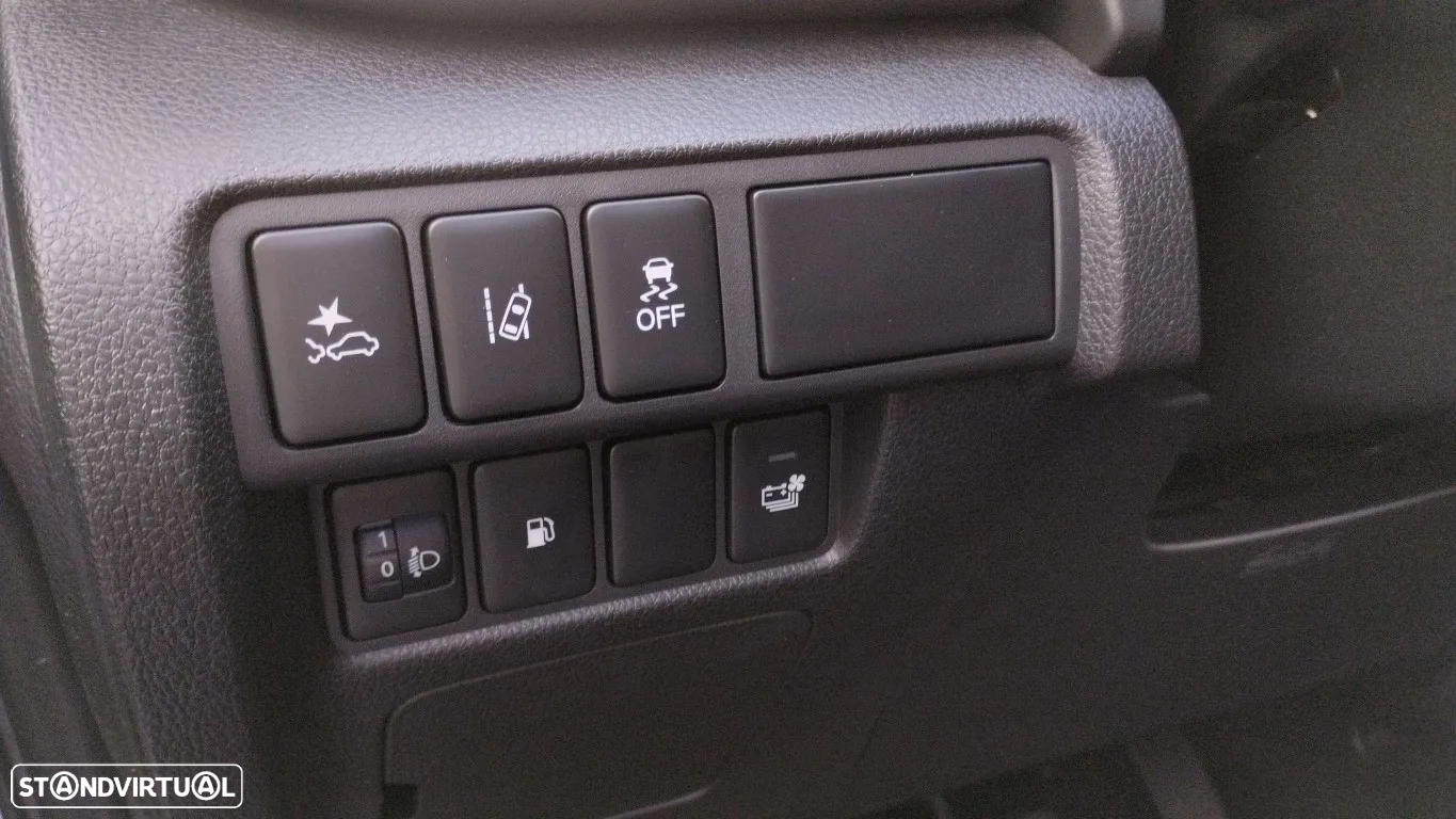 Mitsubishi Eclipse Cross - 14