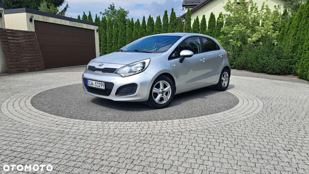 Kia Rio 1.2 Fifa World Cup Edition - 20