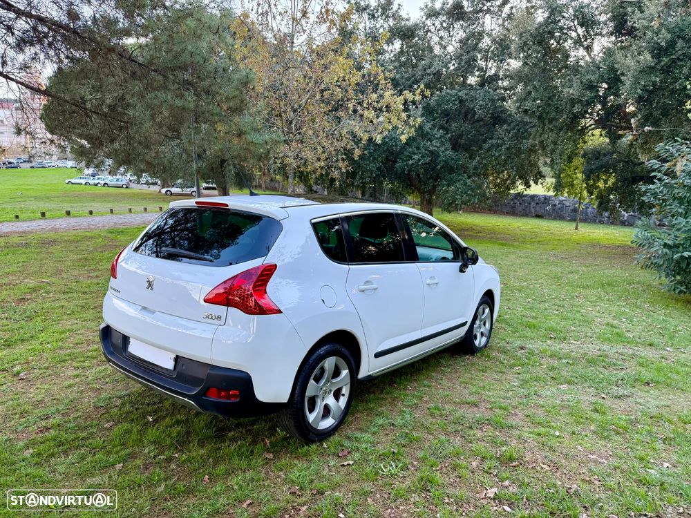 Peugeot 3008 1.6 e-HDi Allure CMP6 - 11