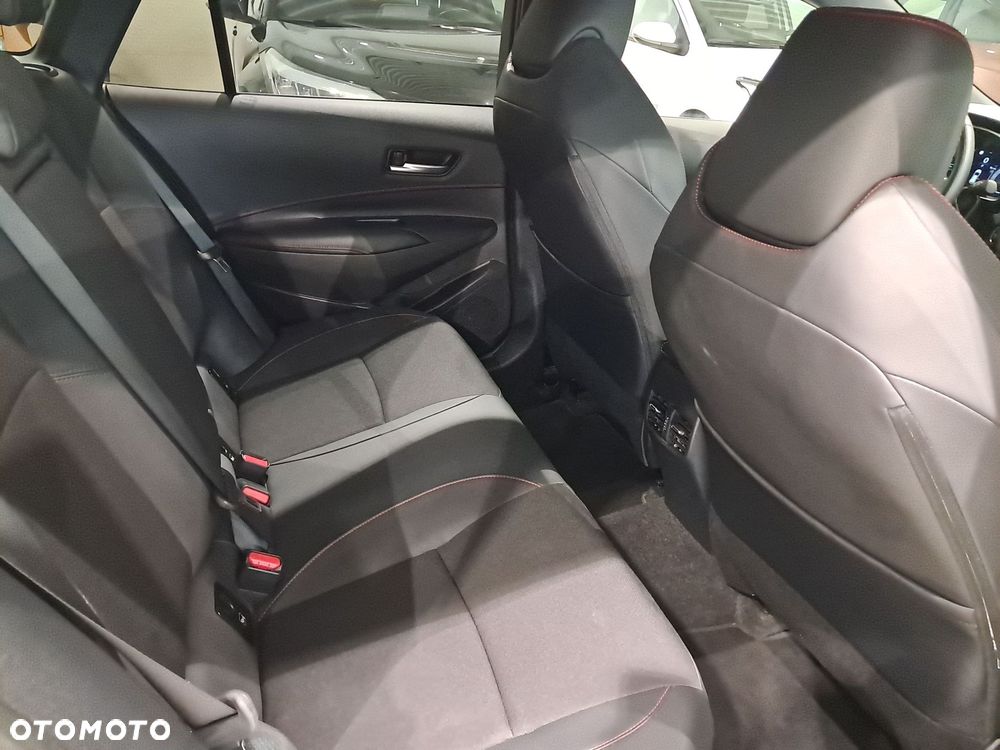 Toyota Corolla 1.8 Hybrid GR Sport - 11