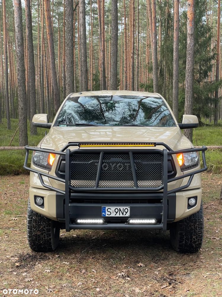 Toyota Tundra - 2