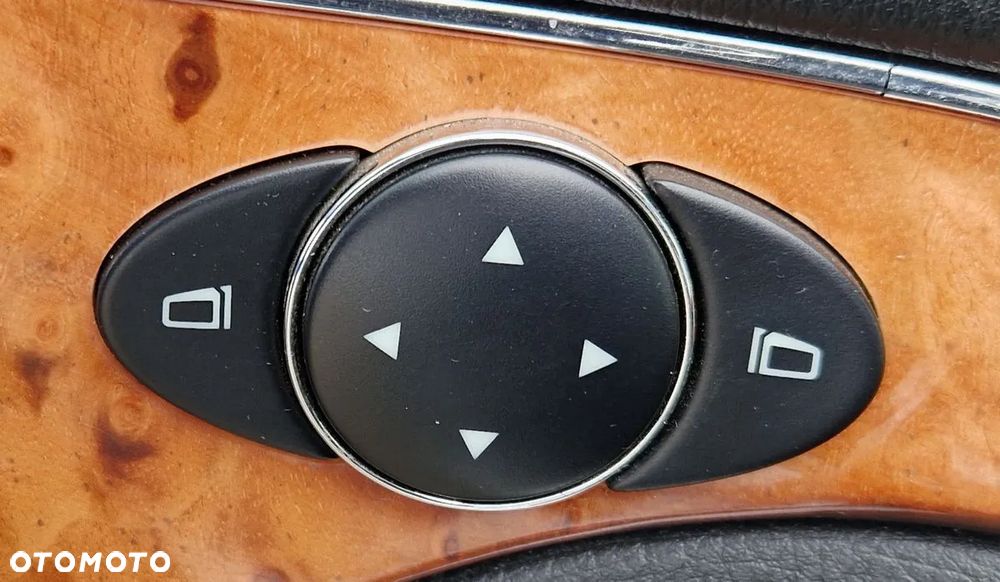 Mercedes-Benz Klasa E 220 T CDI Automatik Elegance - 14