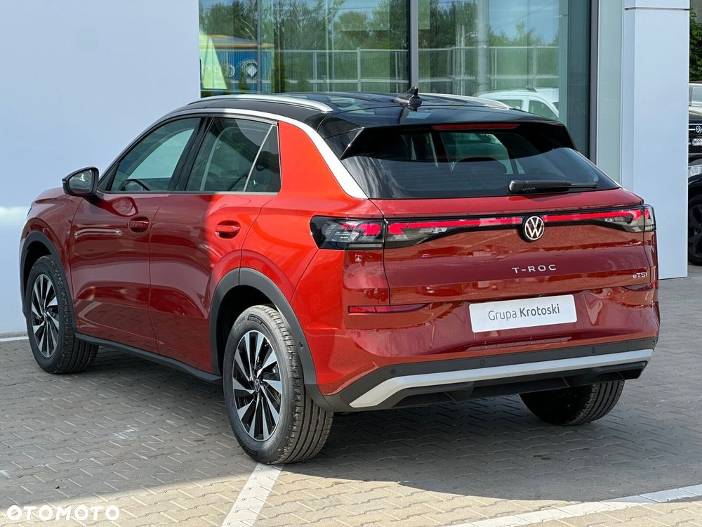 Volkswagen T-Roc - 8