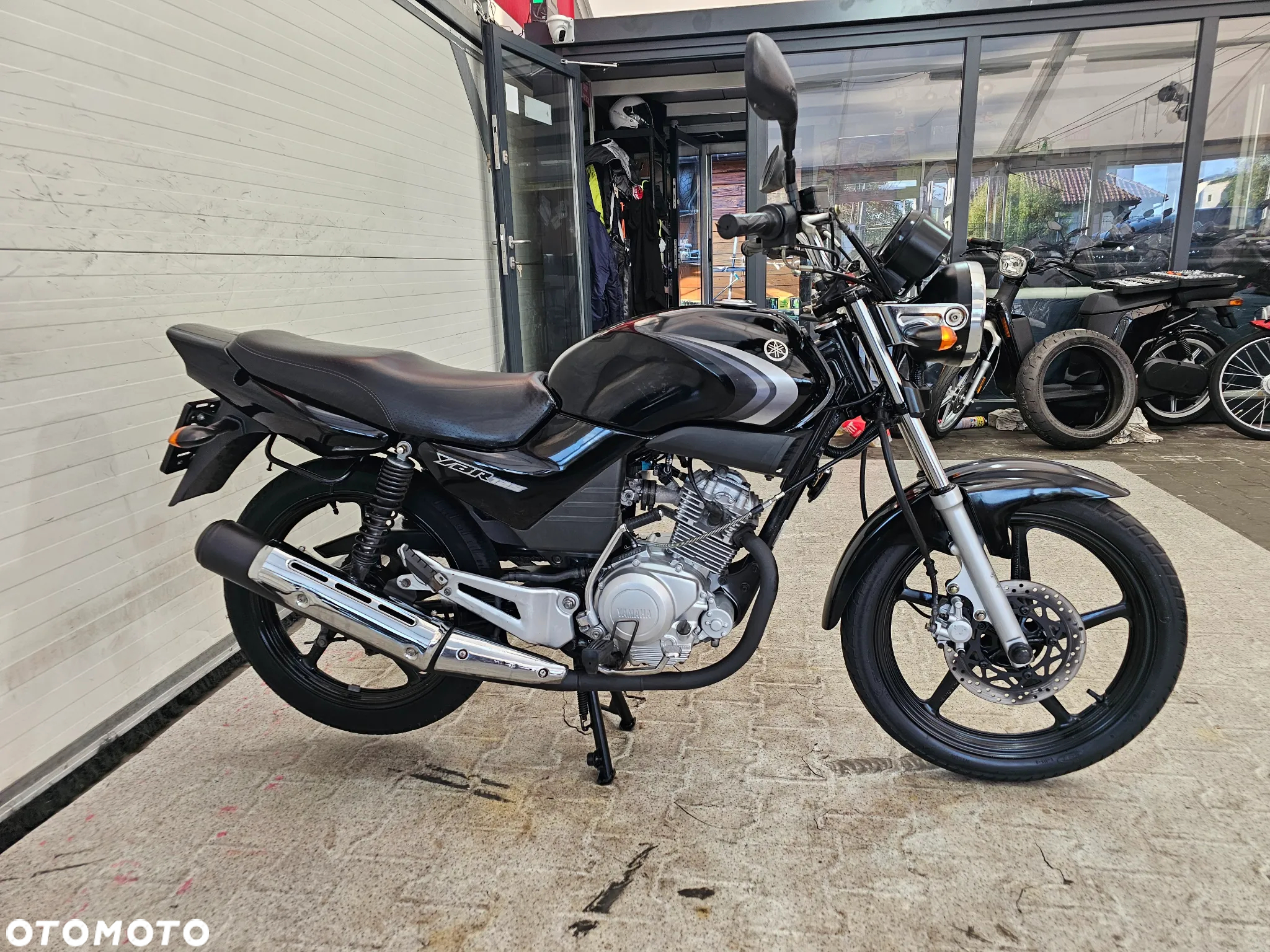 Yamaha YBR - 6