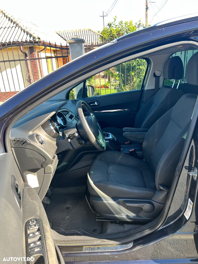 Peugeot 5008 1.6 HDI Access - 12