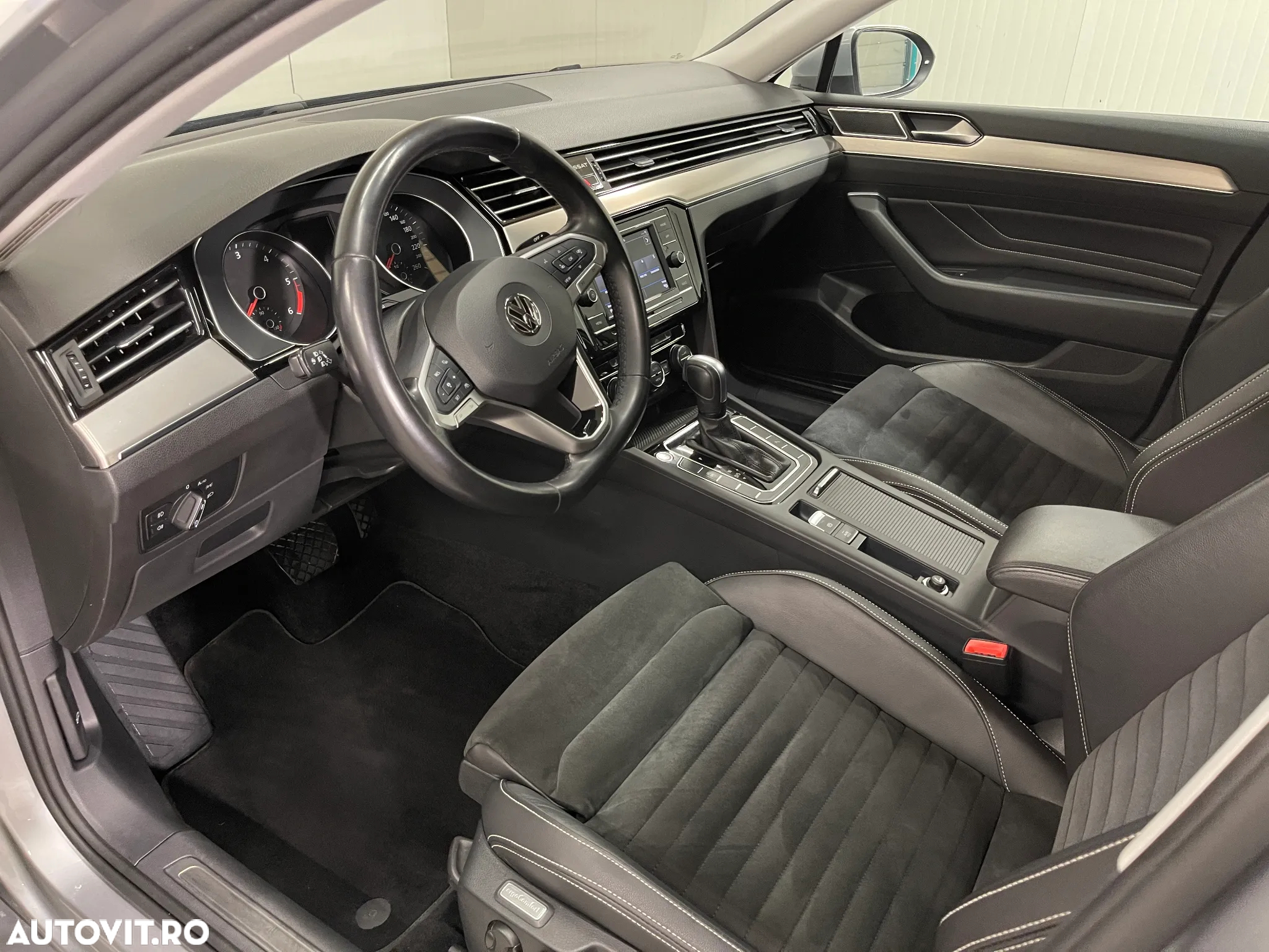 Volkswagen Passat 2.0 TDI DSG Highline - 5