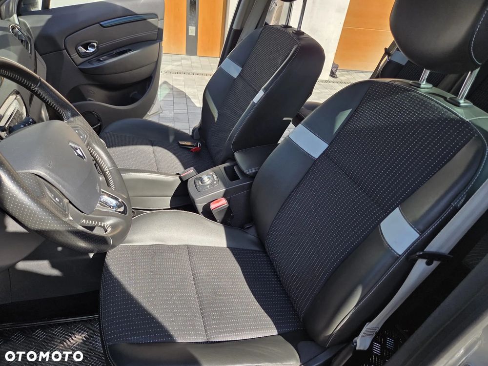 Renault Scenic ENERGY TCe 115 Bose Edition - 14