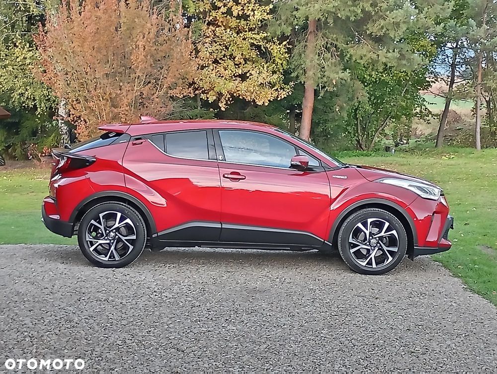 Toyota C-HR 2.0 Hybrid Team Deutschland - 10