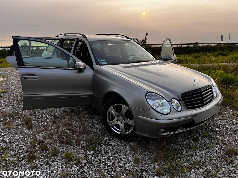 Mercedes-Benz Klasa E 200 T Kompressor Automatik Classic - 2