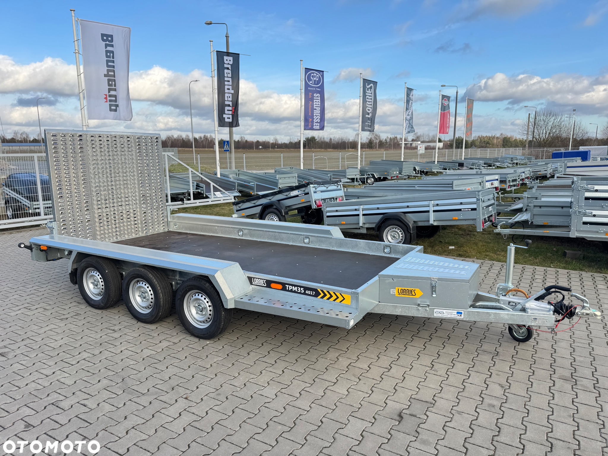 Lorries TPM35-4017 402x175 cm DMC 3500kg przyczepa 3 osiowa pod koparkę budowlanka - 2