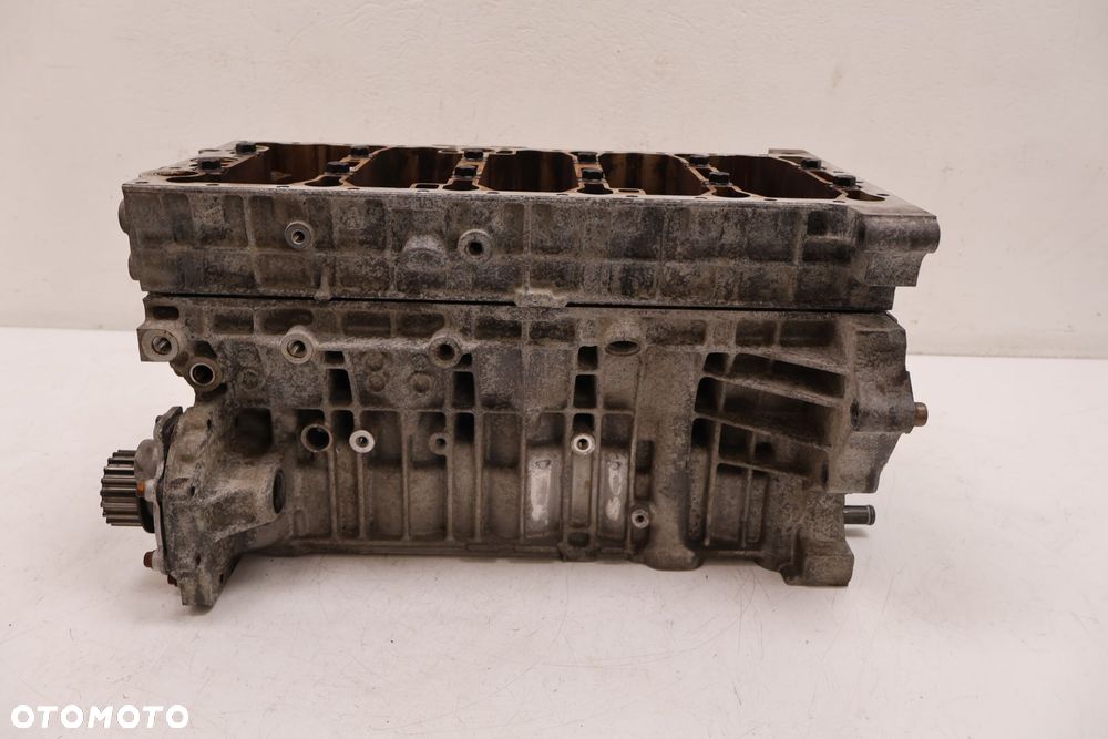 VOLVO V70 2.5T BLOK SILNIKA B5254T2 - 4