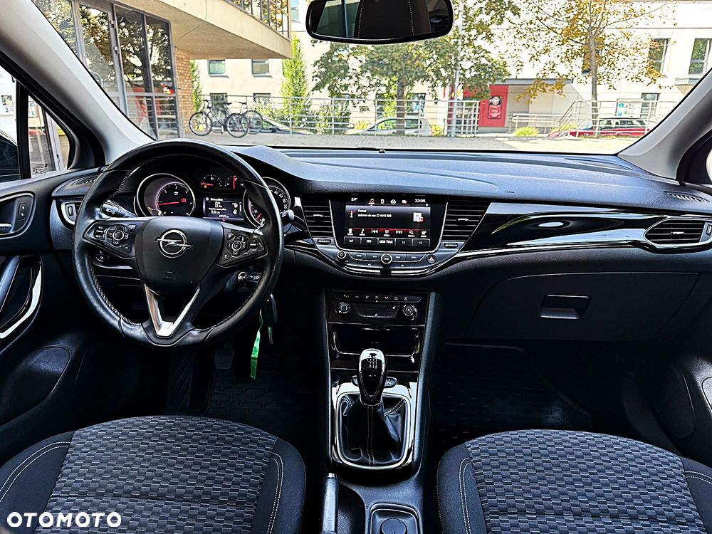 Opel Astra 1.6 D (CDTI) Start/Stop Innovation - 21