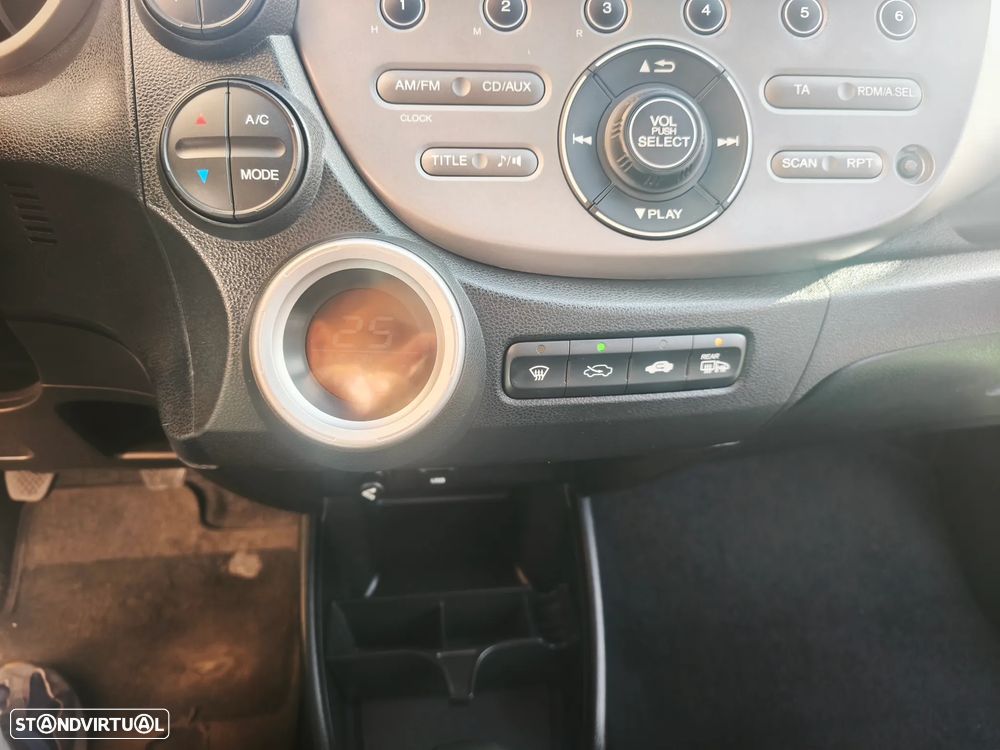 Honda Jazz 1.4 i-VTEC Exclusive - 9