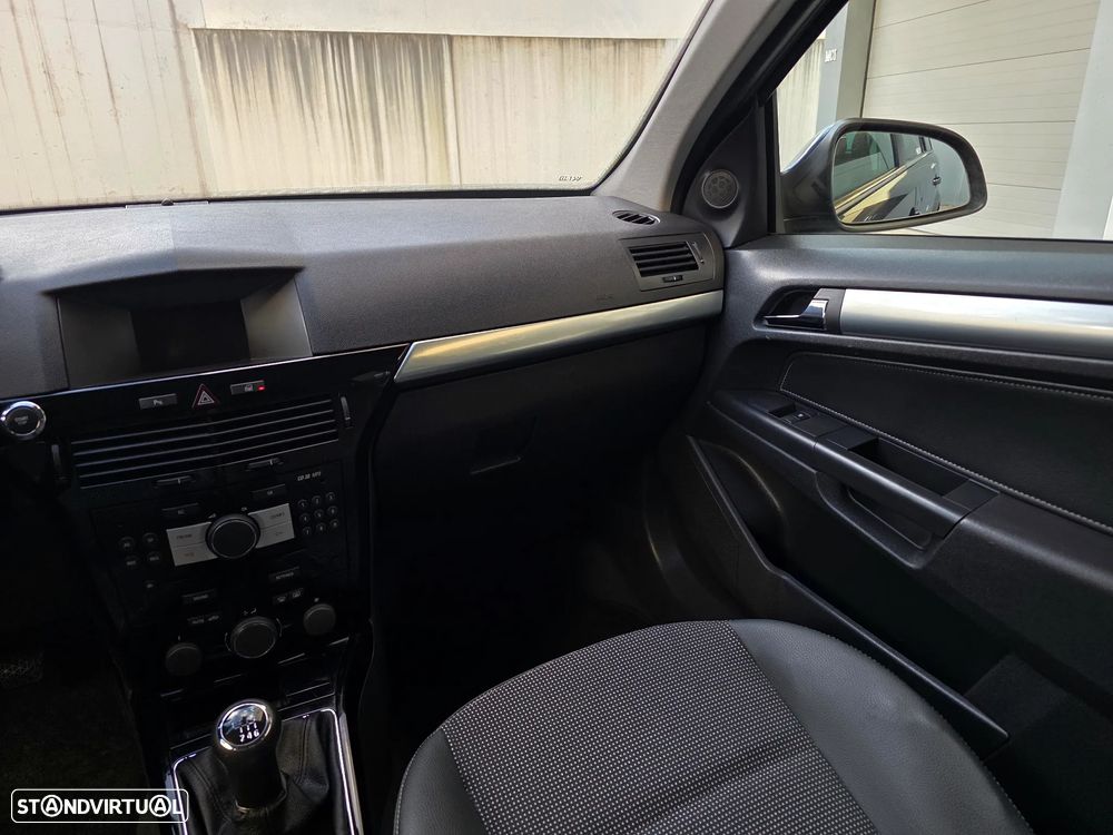 Opel Astra Caravan 1.7 CDTi Cosmo Plus ecoFlex - 37