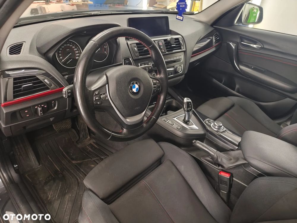 BMW Seria 1 120d Sport Line - 12