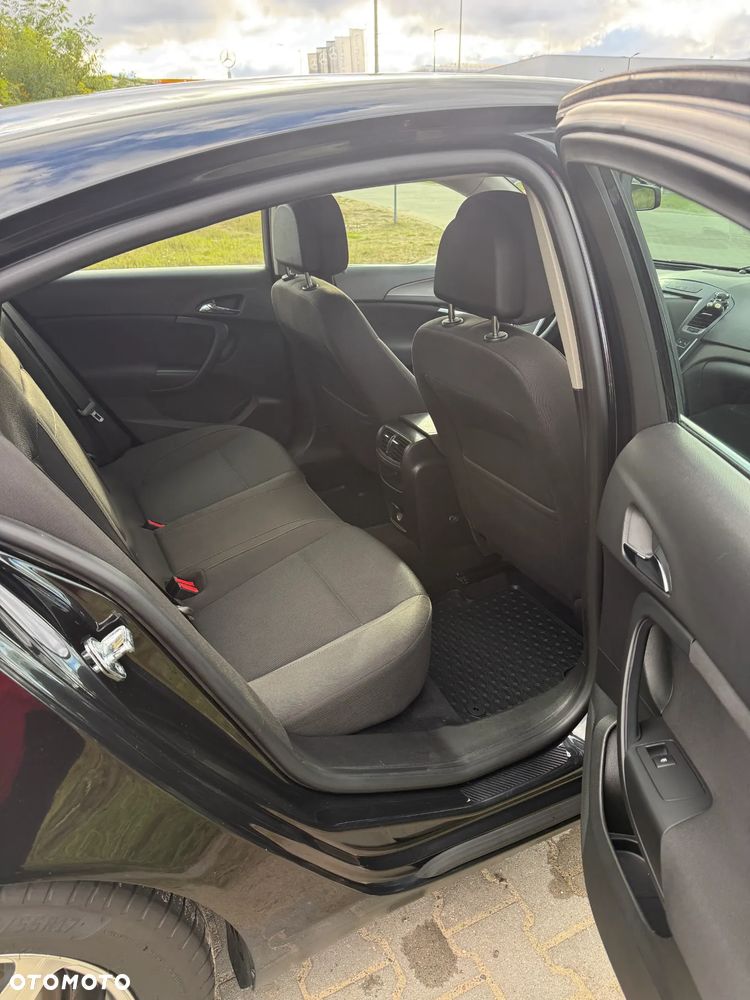 Opel Insignia 2.0 CDTI - 10