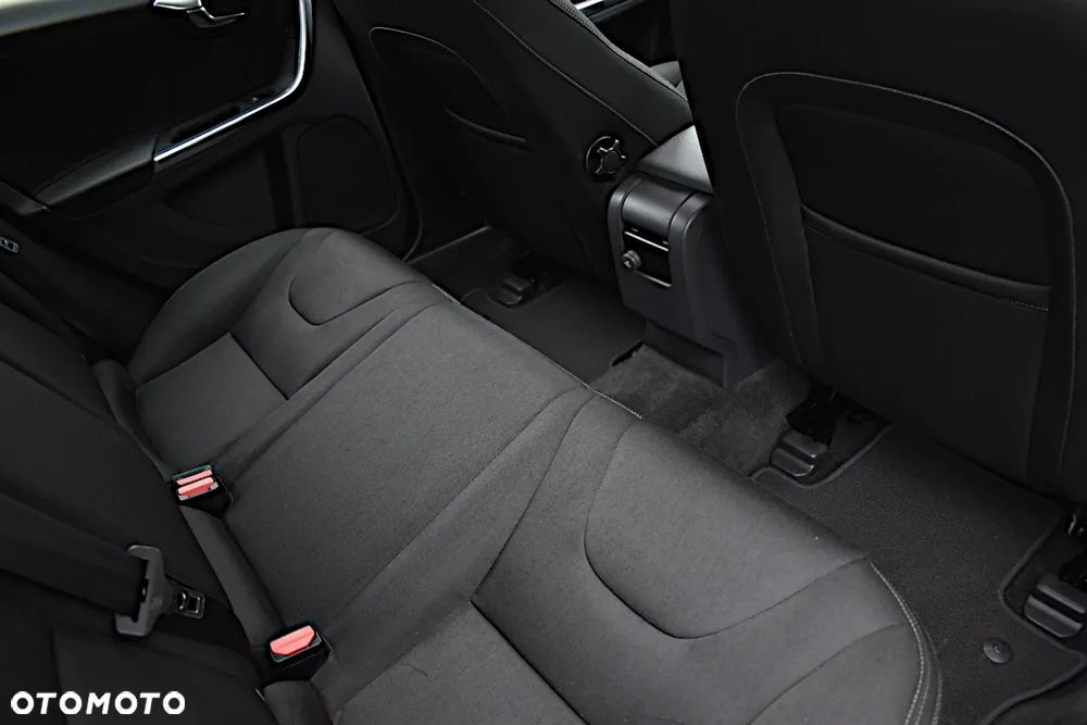 Volvo V60 - 31