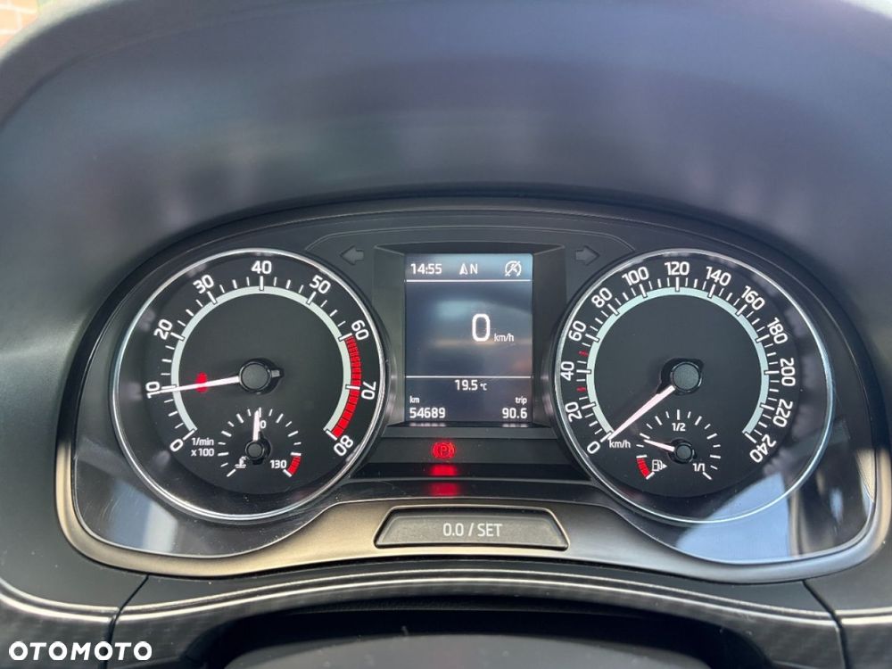 Skoda Fabia 1.0 TSI Monte Carlo - 9
