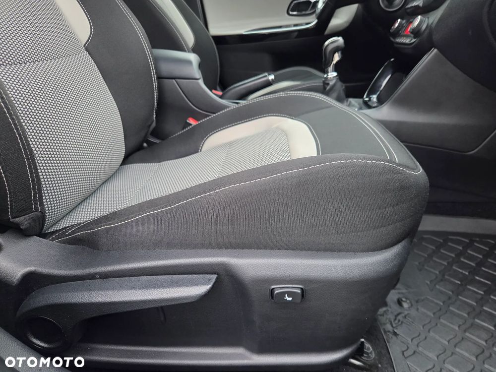 Kia Ceed 1.6 GDI ISG Dream-Team Edition - 15