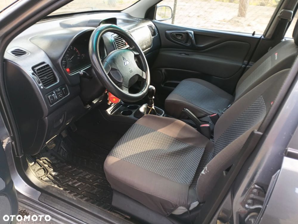 Mitsubishi Space Star 1.6 Avance - 7