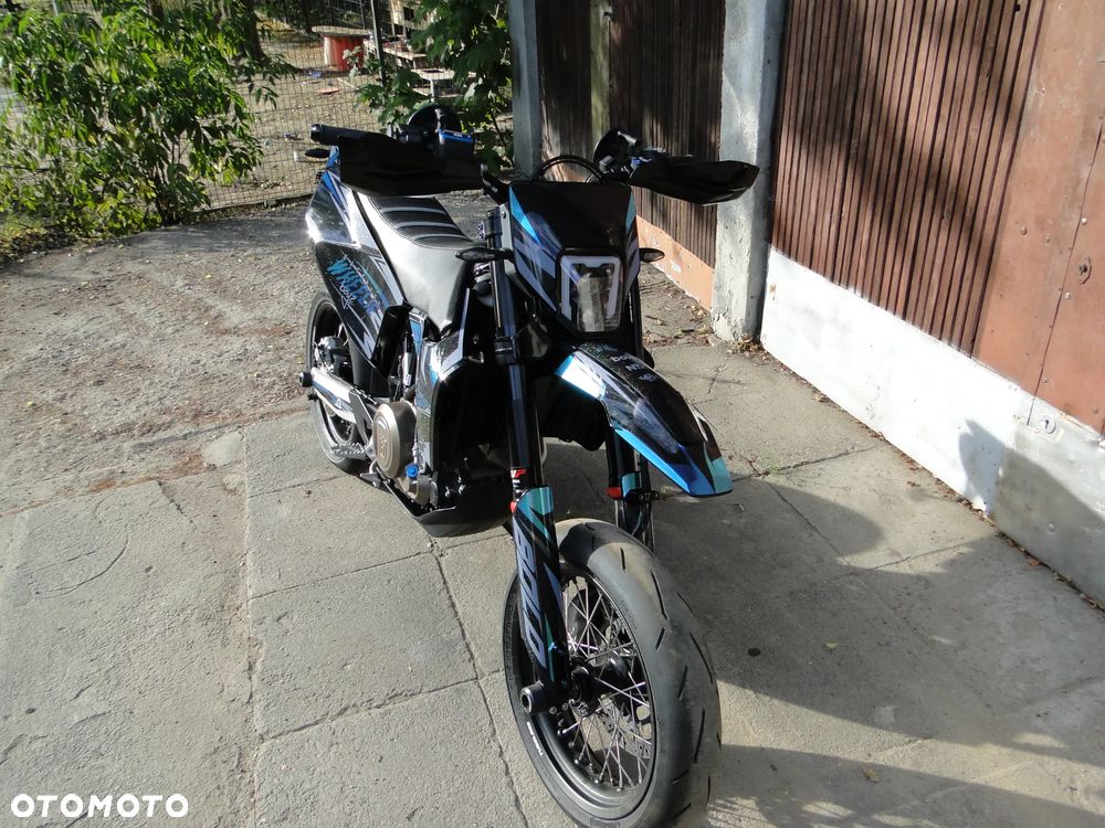 Husqvarna 701 - 24