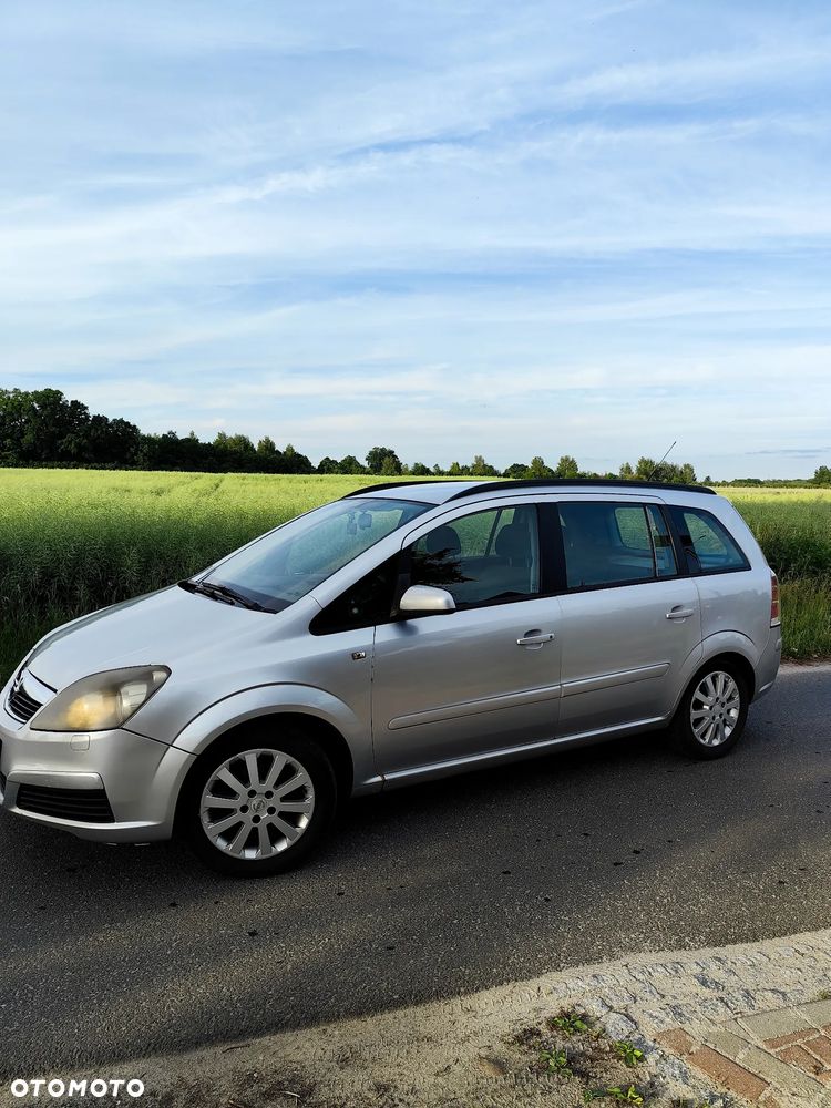 Opel Zafira 1.8 Cosmo - 3