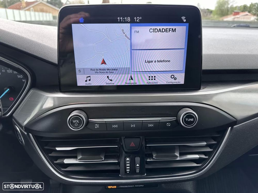 Ford Focus 1.0 EcoBoost S&S TITANIUM - 33