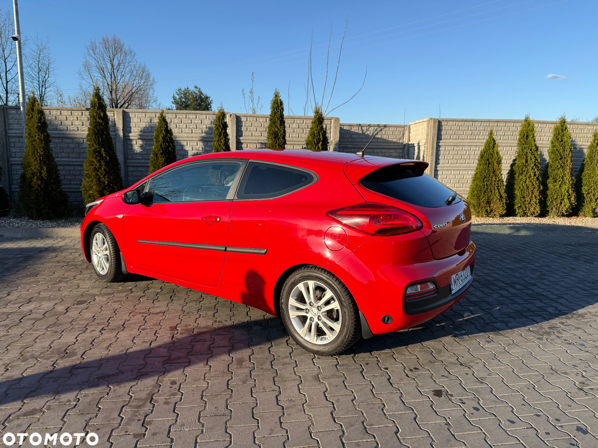 Kia Ceed - 4