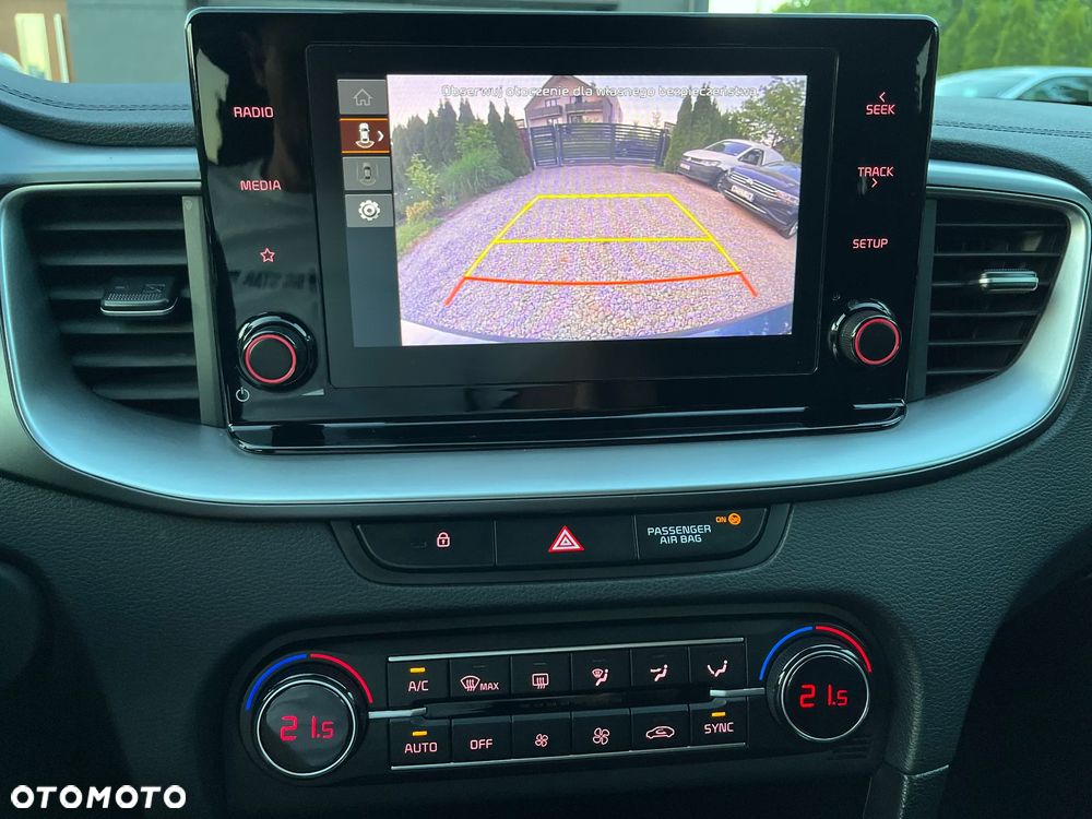 Kia Ceed 1.5 T-GDI M - 12