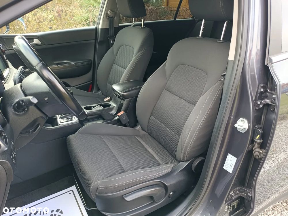 Kia Sportage 1.7 CRDI 2WD Dream-Team Edition - 27