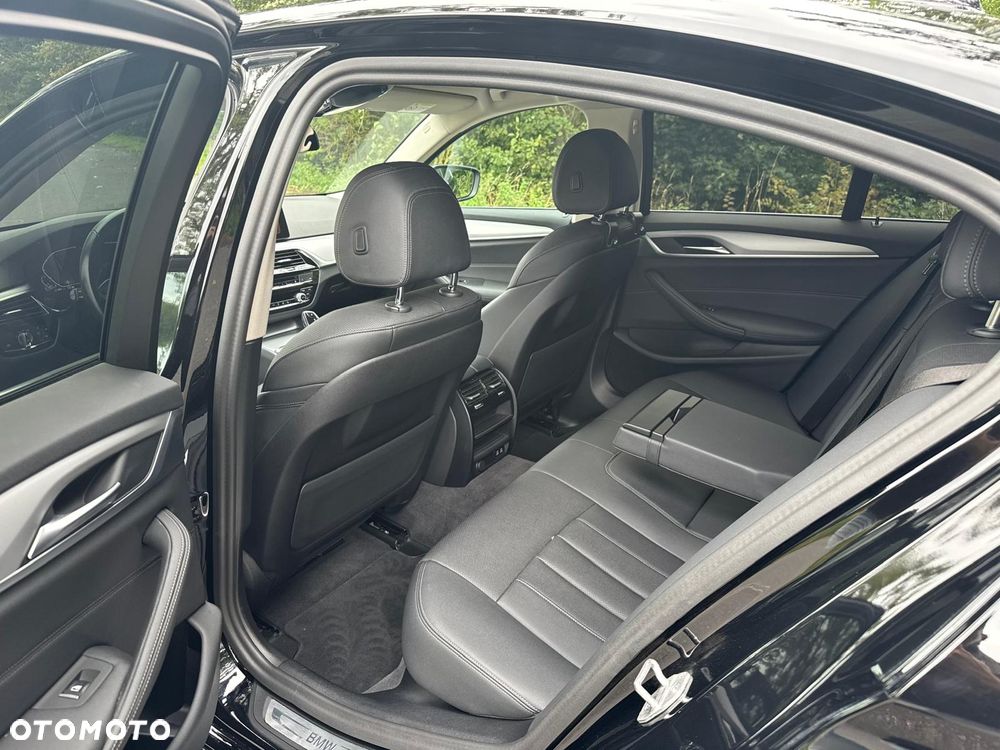 BMW Seria 5 520d xDrive MHEV - 3