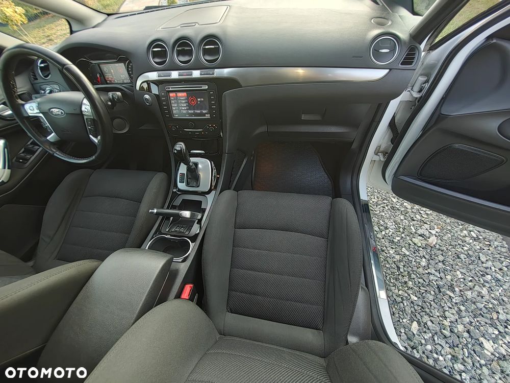 Ford S-Max - 9