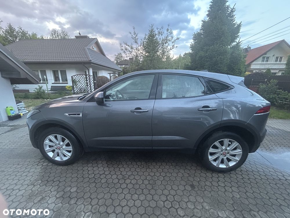 Jaguar E-Pace D150 AWD R-Dynamic S - 4